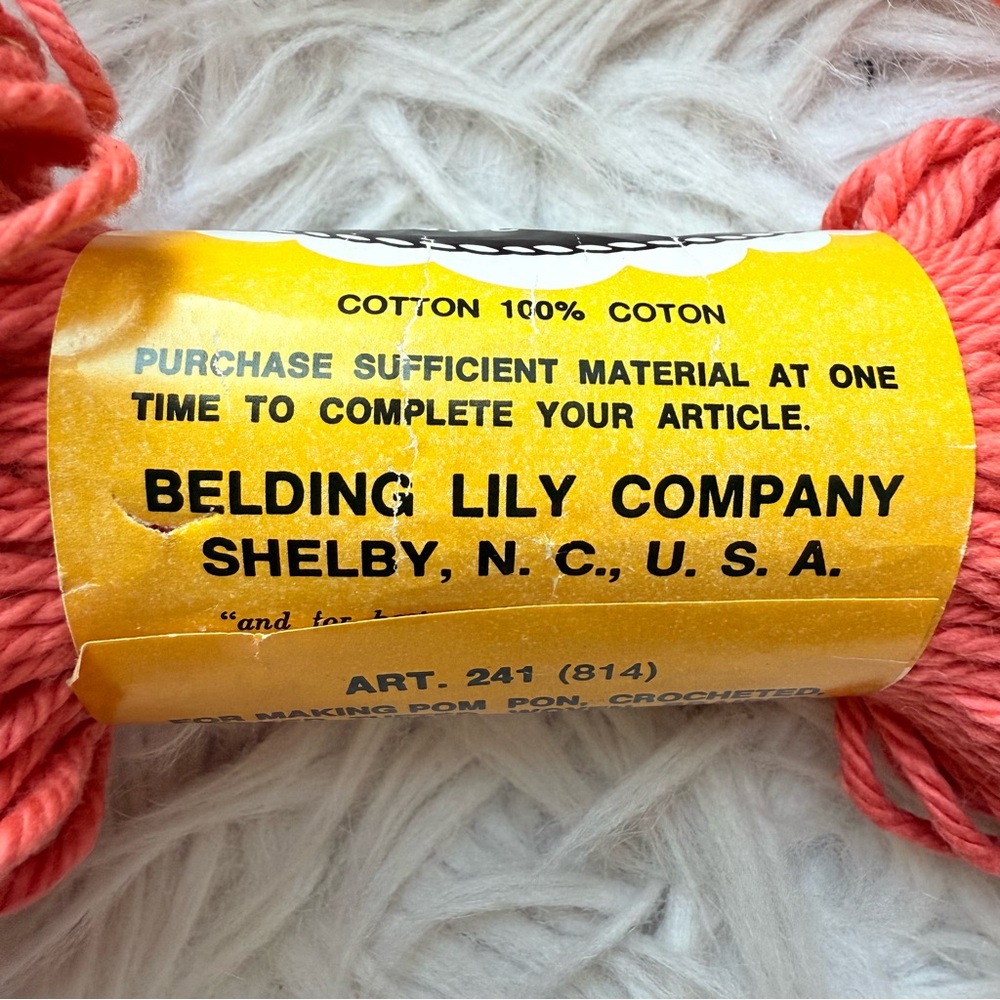 Vintage USA Lily Rug Cotton Yarn Coral color crochet knit ( 3 Skeins ) - Picture 6 of 8